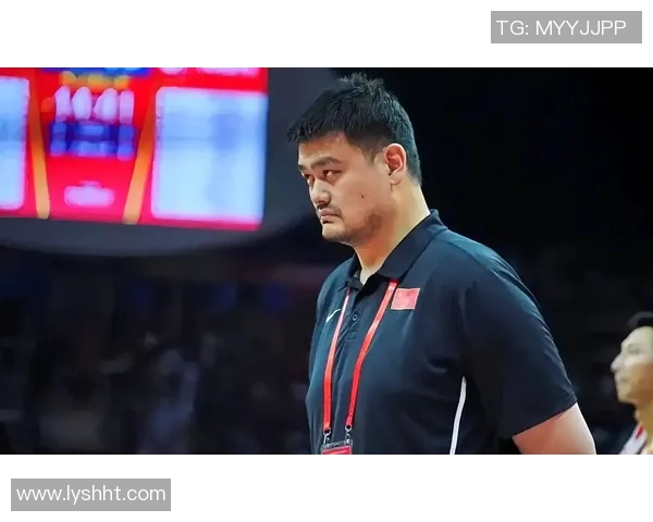 姚明用幽默与魅力撩妹子的秘诀揭秘，如何在篮球场外赢得芳心